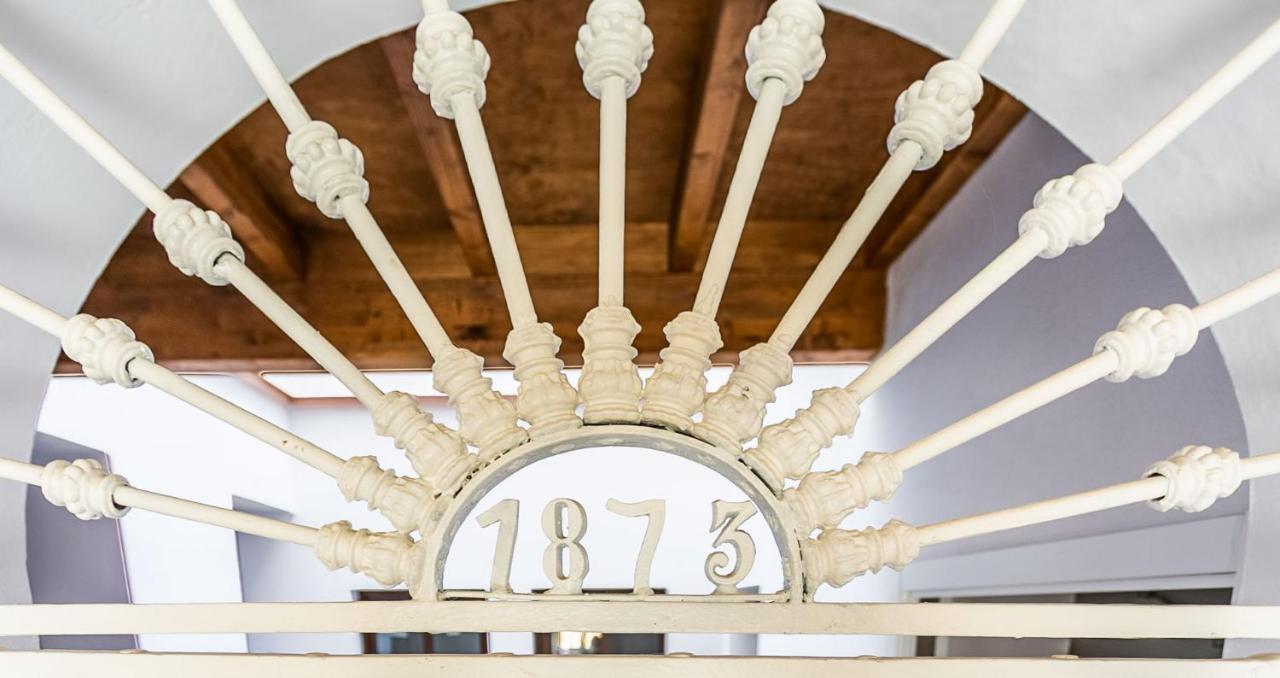 Stunning Apartment In Central Sevilla Exteriör bild