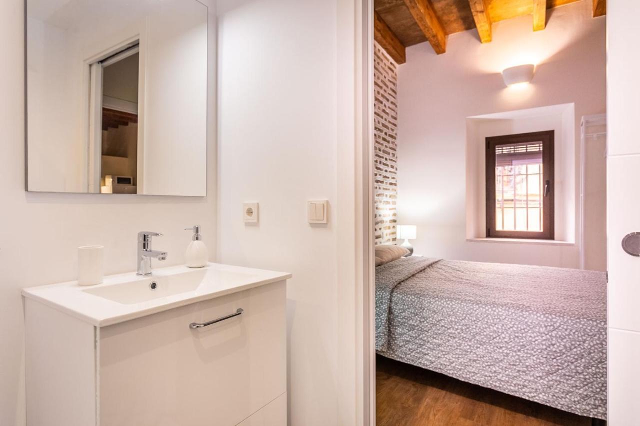Stunning Apartment In Central Sevilla Exteriör bild